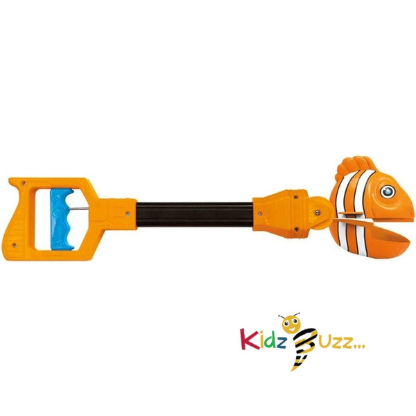 Clown Fish Pincher Pal-Fun Claw Toys That Make Fantastic Fish Gifts! - kidzbuzzz