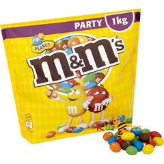 M&M's Peanut Chocolate Party Bulk Bag, Movie Night Snacks to Share, 1 kg Crunchy Peanuts Coated in Milk Chocolate